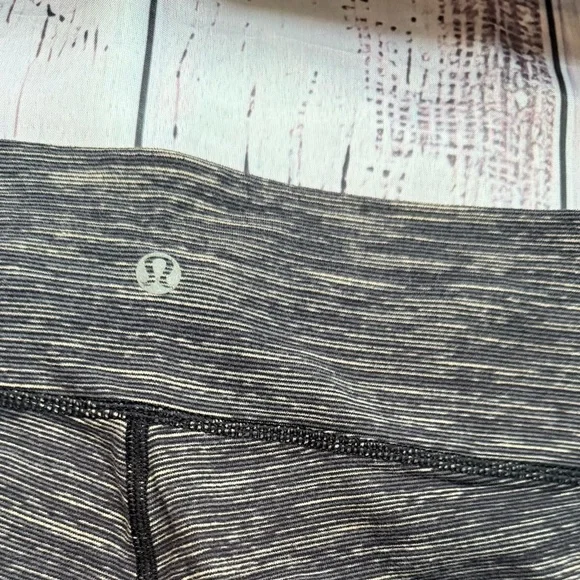 Lululemon capris - Picture 3 of 3